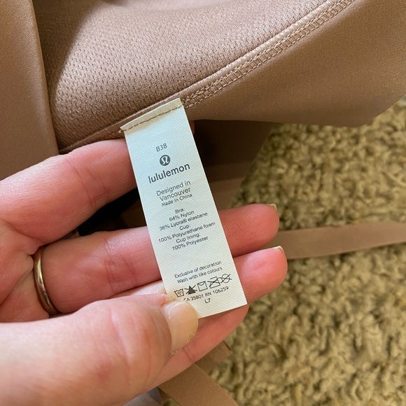 Lululemon Women’s Take Shape Bra Padded Push up in Tan Size 38B - Picture 9 of 9